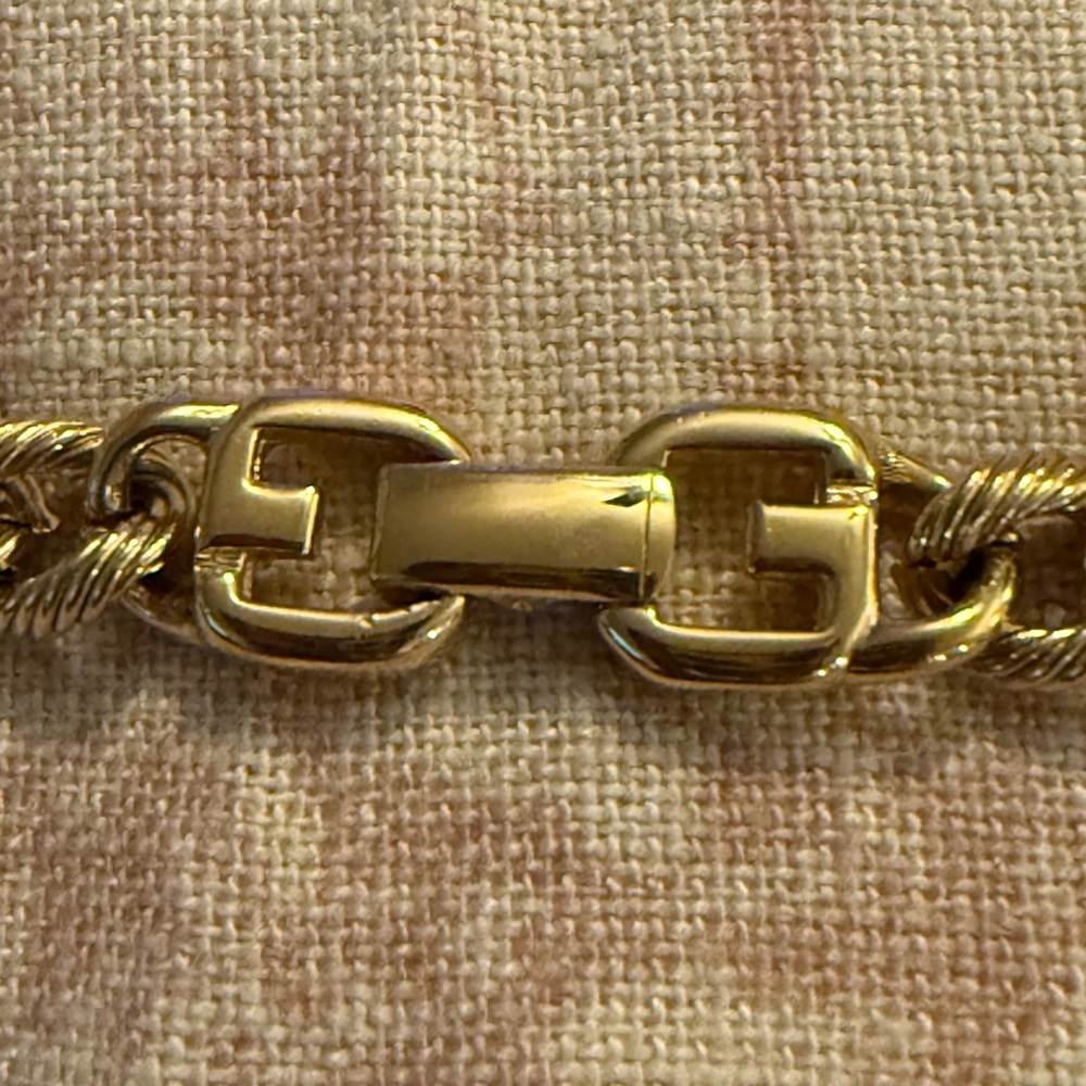 Vintage Givenchy Fleur-de-Lis Necklace - Picture 12 of 13